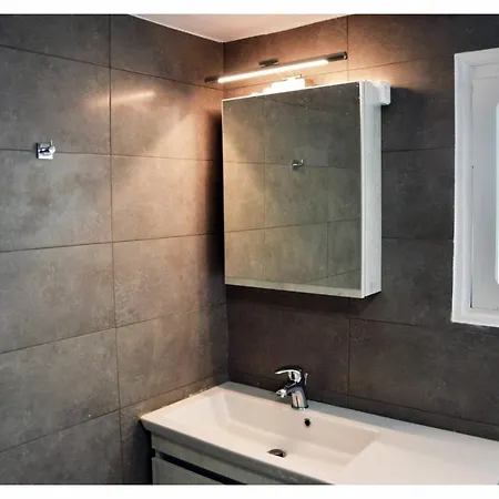 Renovated Next To Old Town *