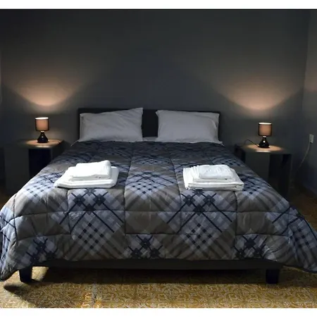 Casa vacanze Renovated Next To Old Town