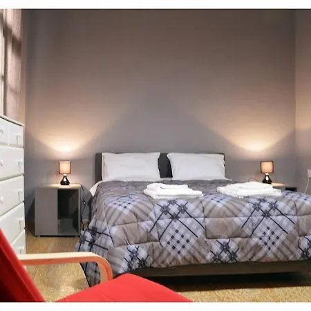 Будинок відпочинку Renovated Next To Old Town